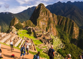 Por las protestas en Perú, cierran el acceso a Machu Picchu por tiempo indefinido