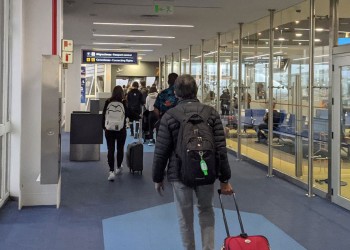 Pasajes aéreos: Argentina es el país que más impuestos aplica