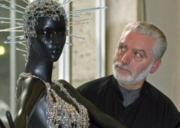 El mundo de la moda de luto: murió el diseñador Paco Rabanne