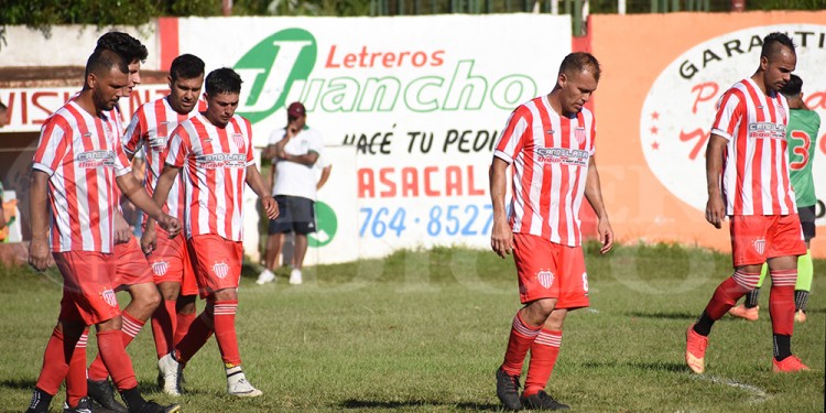 CHANCE. Atlético Candelaria fue subcampeón del Clausura 2022 y será uno de los representantes de la Liga Posadeña (Archivo)