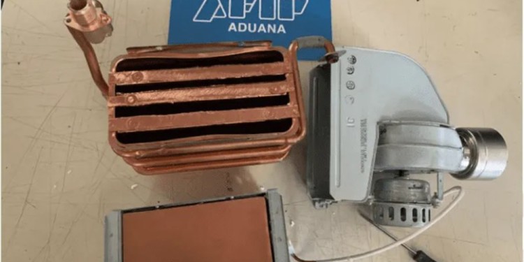 NUEVA RUTA. En este artefacto ocultaban la droga. En 2022 Aduana ya incautó 15 envíos similares a Australia.