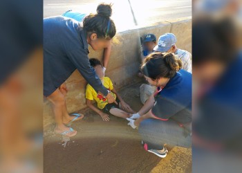 Un niño cruzó corriendo la ruta y fue atropellado 