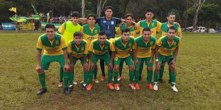 UN PASO ADELANTE. El conjunto de Puerto Esperanza está cerca de lograr el pasaporte al Torneo Provincial.