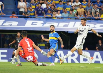 Boca y Central Córdoba con el marcador en blanco