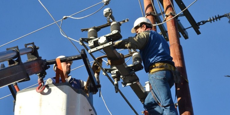 EN CRISIS. Las distribuidoras no pueden realizar inversiones por sus costos y la Nación dejó de financiar obras.