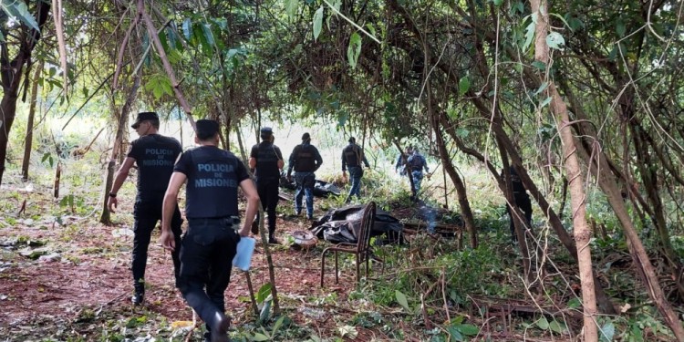SIN INCIDENTES. La Policía de Misiones logró que los ocupantes se retiren