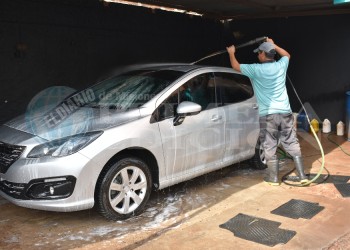 Lavaderos tratan de mantener los precios a pesar de los aumentos