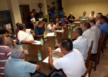 La Liga Posadeña en busca de un nombre