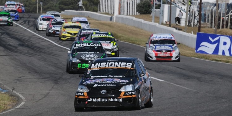 SALEN A PISTA. Cuatro pilotos misioneros correrán este fin de semana en Córdoba, en la primera fecha del TN.