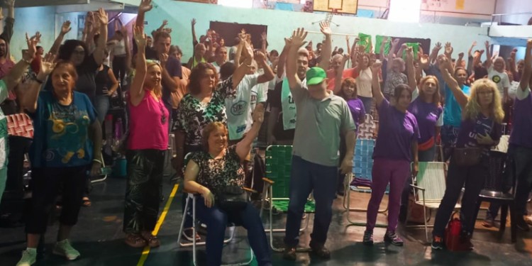 La asamblea provincial docente tuvo lugar este miércoles en Jardín América.