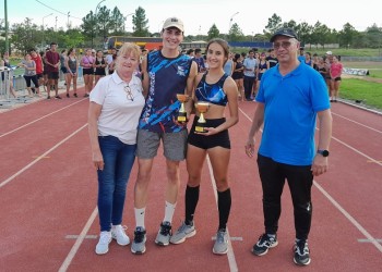 Atletismo: Los juveniles de la tierra colorada abrieron el año