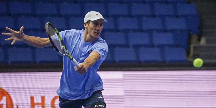 El debutante Facundo Bagnis no pudo hacer nada ante el local Emil Ruusuvuori.