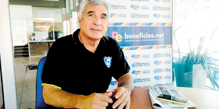 AL FRENTE. Cabrera es el actual presidente de Itatí. Asumió esa función desde la fundación de la entidad.