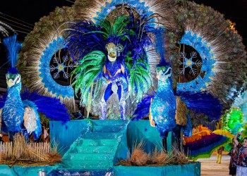 Las comparsas de Misiones compiten a pura fiesta en San Ignacio