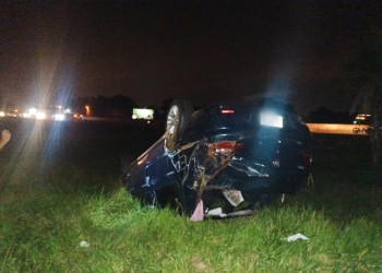 Choque y vuelco sobre la ruta 12 en Candelaria deja dos lesionados