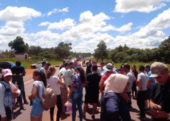 Gendarmería desalojó a los tabacaleros que cortaron la ruta 14