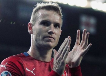 “Ya no quiero esconderme”: un futbolista checo se declaró homosexual con un emotivo video