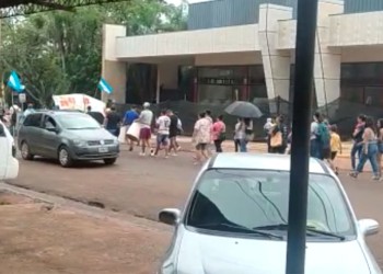 Vecinos de Eldorado marchan hacia la CEEL