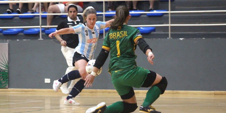 VOLVER A VERSE. Argentina y Brasil jugaron amistosos el año pasado.