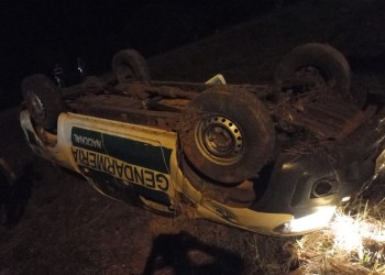 Gendarme está grave tras el vuelco de una patrulla en Aristóbulo del Valle