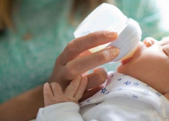 Lactancia materna: “Lo que más vemos es el paso a la leche de fórmula sin consulta”