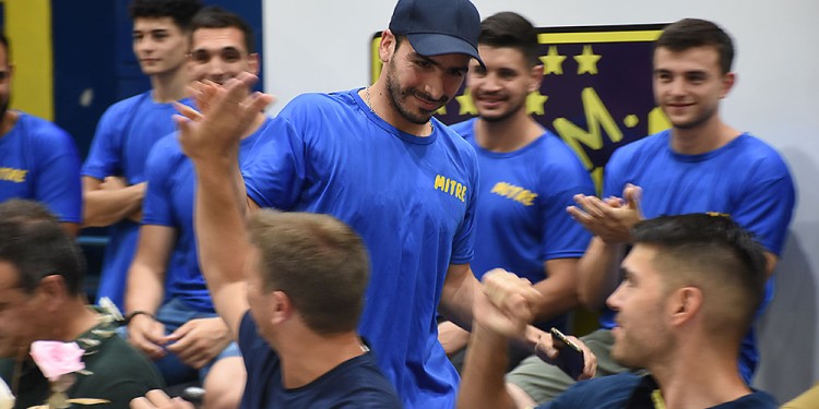 REFERENTE. Duilio Contreras será el capitán del Auriazul en el certamen.