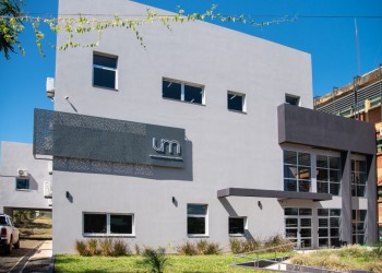 Inauguraron nuevas aulas de Farmacia y Bioquímica