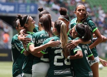 Yamila Rodríguez debutó con doblete en el Brasileirao