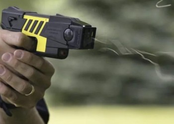 Colonos piden que les dejen usar pistolas Taser contra delitos rurales en Misiones
