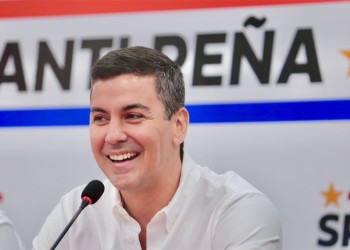 “Nuestros vecinos acá en la Argentina, esos no quieren trabajar”, afirmó candidato presidencial paraguayo