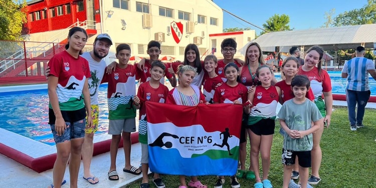 ORGULLO. Los representantes de la Capital del Monte, en Resistencia.