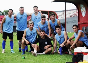 Fútbol: Nacional de Puerto Piray se probó en Paraguay