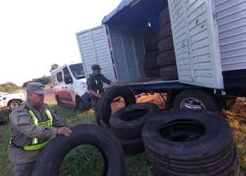 Secuestraron cubiertas de contrabando en Dos de Mayo