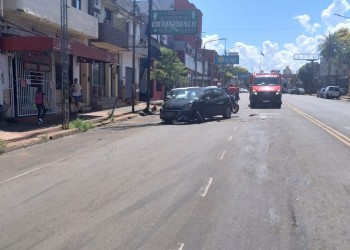 Ambos conductores resultaron ilesos tras choque frontal en Posadas