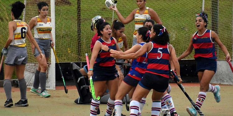 BUEN PASO. Centro de Cazadores irá hoy por un triunfo ante Nordeste.