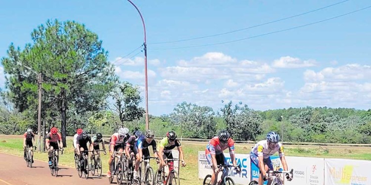en el circuito del parque de la ciudad de posadas