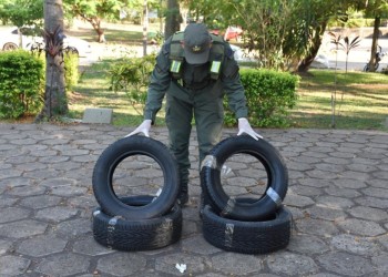Decomisaron cubiertas para autos, cigarrillos y soja