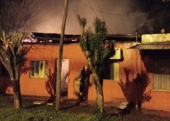 Dormían y los despertó el sonido de una explosión