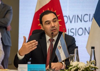 Avión que llevaba al Gobernador de Corrientes se declaró en emergencia y desapareció de los radares