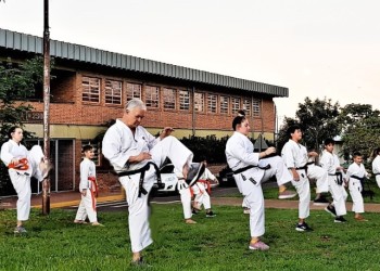 Una clase especial al aire libre en la Escuela 250
