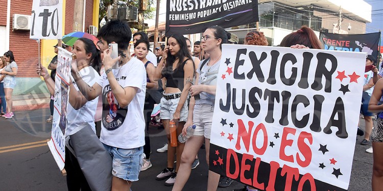 Paridad laboral y justicia por las víctimas de femicidio, los ejes del #8M en Posadas