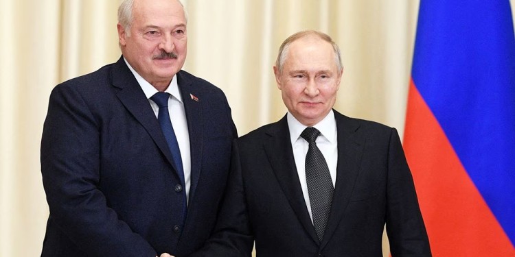 Vladimir Putin y Aleksandr Lukashenko