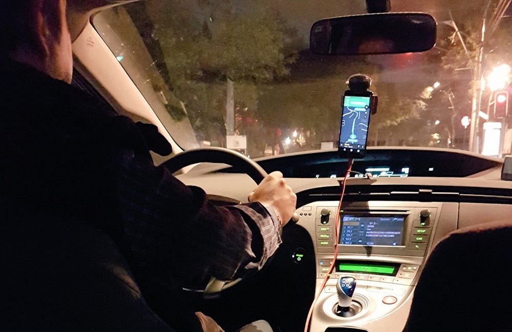 “Para Uber la competencia principal no es el taxi, el remis o el colectivo, sino el auto particular”