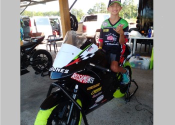 Motociclismo: La mirada en el semillero local