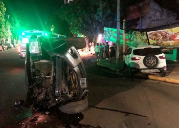 Choque y vuelco con dos heridos leves en Posadas