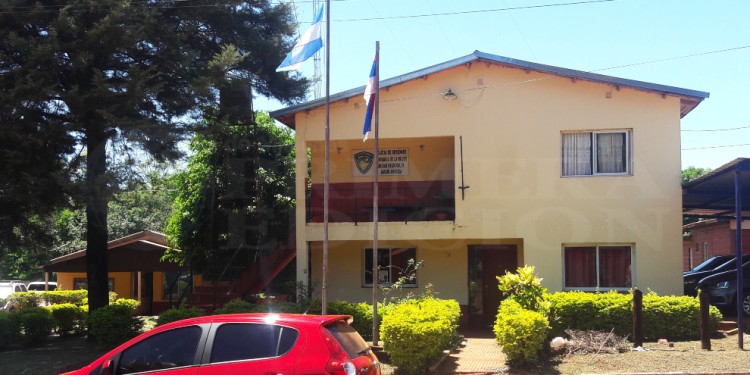 INVESTIGACIÓN. El caso quedó en manos de la comisaría de Jardín América. (Foto gentileza Horacio Cambeiro)