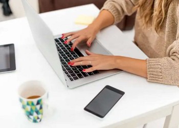 Para los que trabajan varias horas sentados frente a la “compu”: cinco tips imperdibles