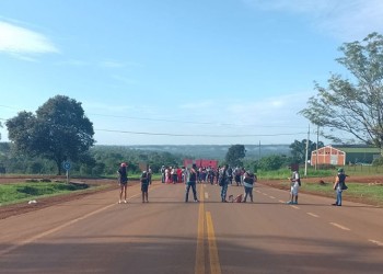 Manifestantes cortan la ruta nacional 14
