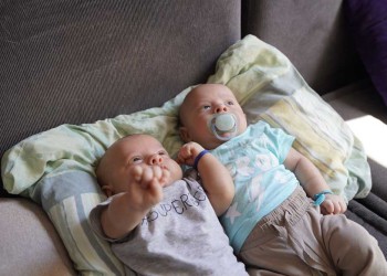 Mezclaron las identidades de dos gemelos y tuvo que intervenir el RENAPER