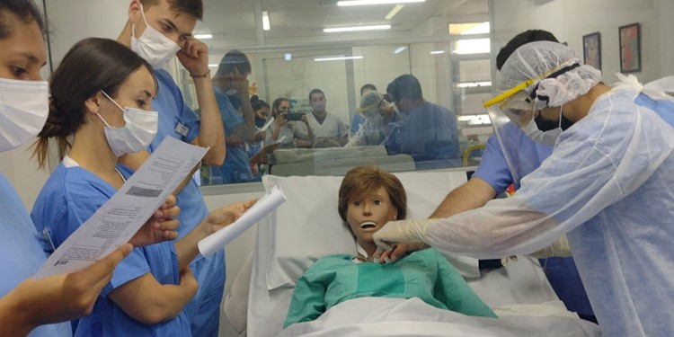 UNA CARRERA REGULADA. Enfermería se encuentra dentro del artículo 43 de la Ley de Educación Superior.